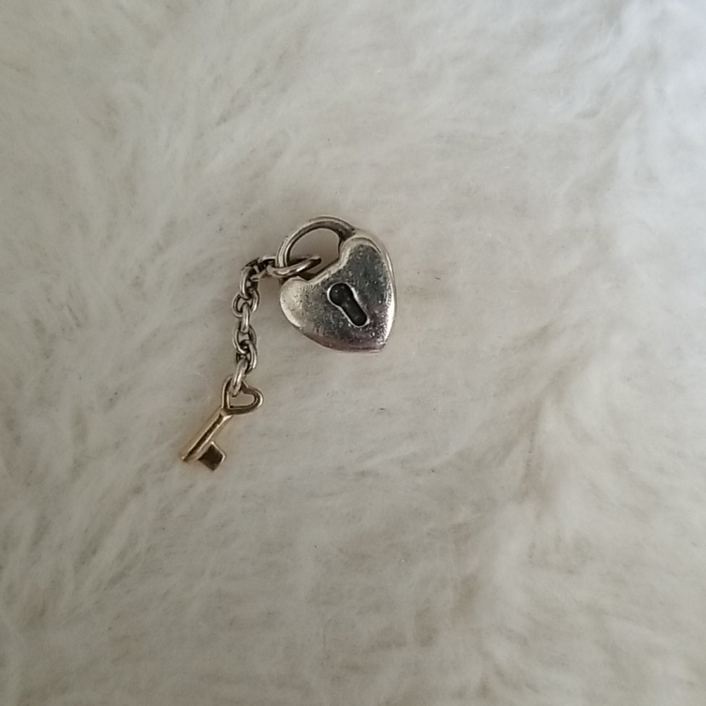 Heart lock pandora charm